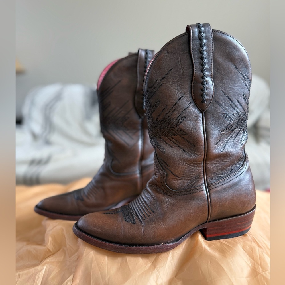 Chisos No. 3 Western Boots Women’s 8 Brushed Brown Leather | Retail $595 - Picture 5 of 12